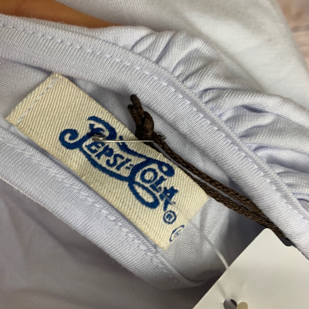 Pepsi Cola White Graphic Button & Keyhole Back - Picture 10 of 14